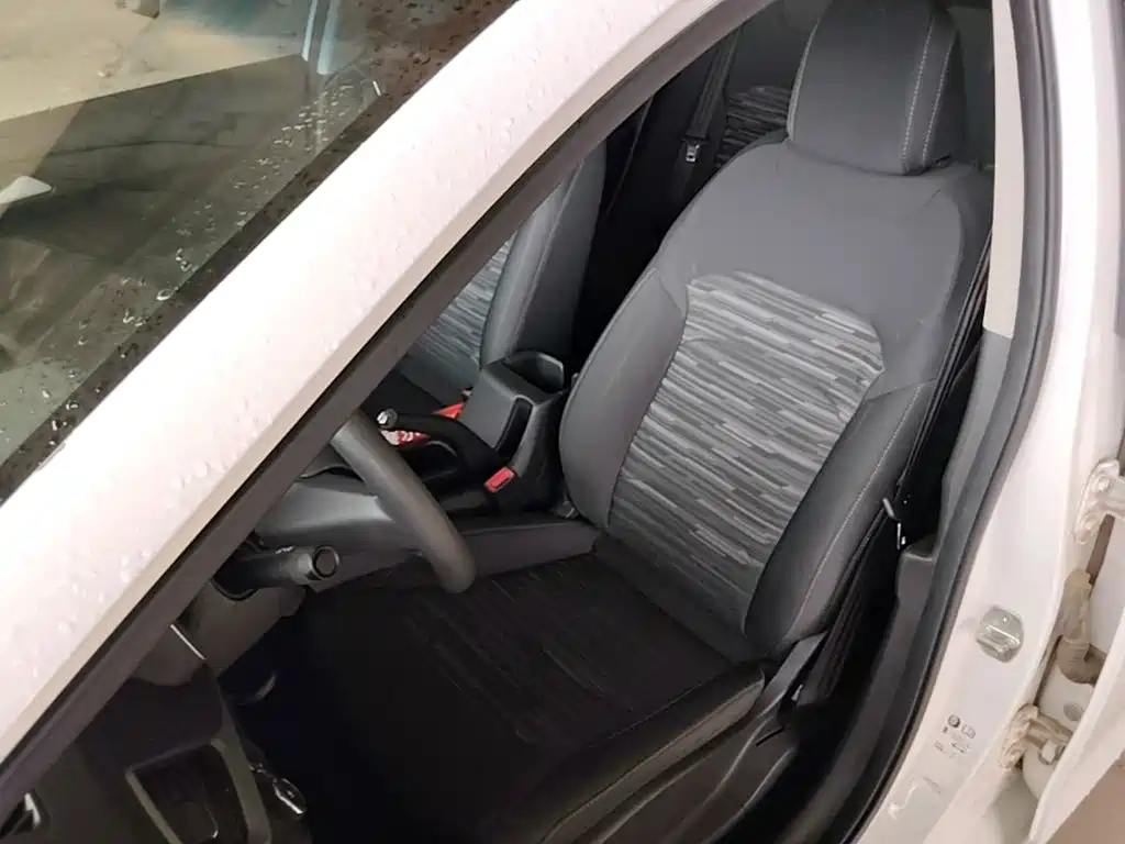 Chevrolet Cavalier — миниатюра 15