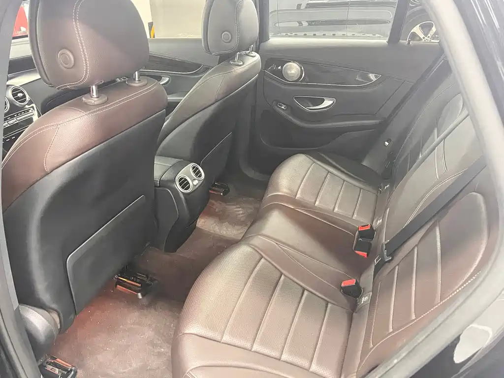 Mercedes-Benz GLC — миниатюра 10