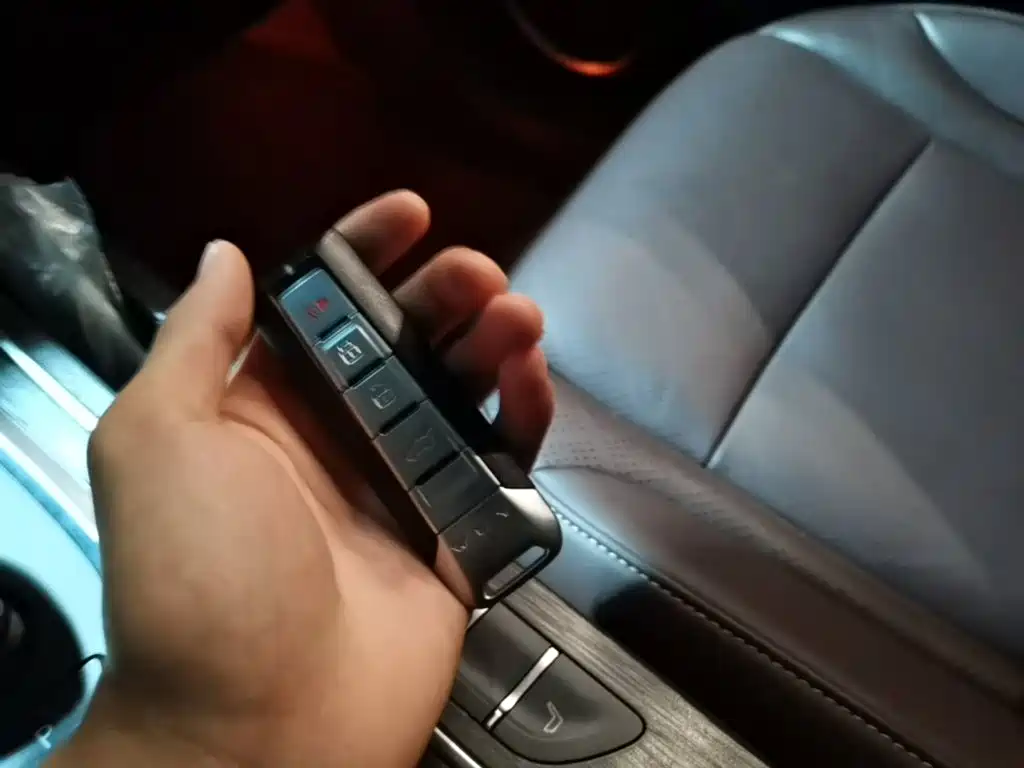 Wey Wey VV6 — миниатюра 9