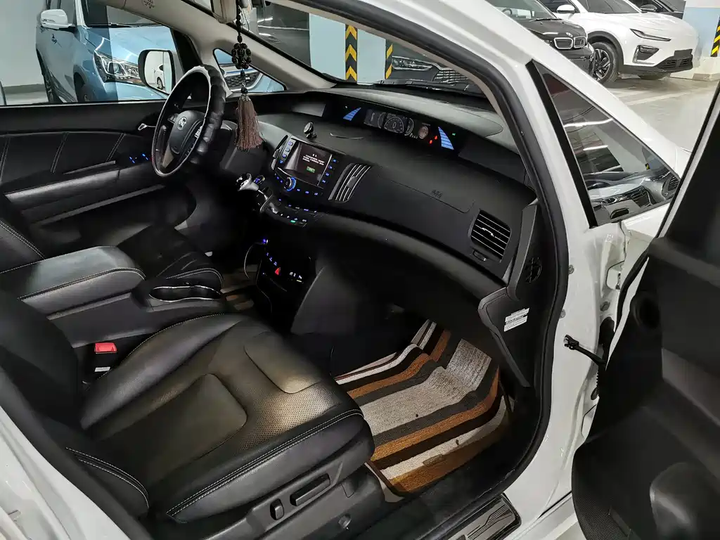 BYD e6 — миниатюра 5