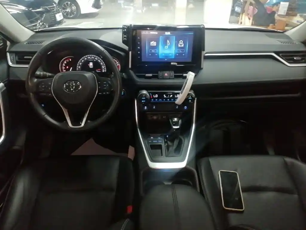 Toyota RAV4 2020 2.0L CVT Luxury