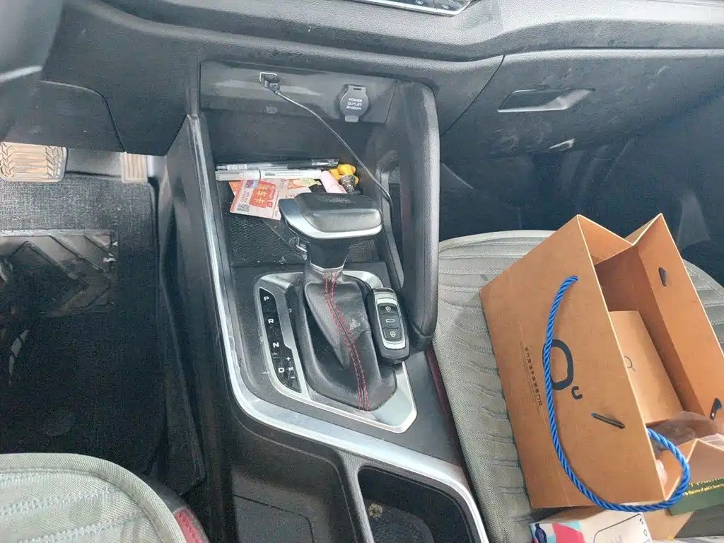 Geely Vision X3 — миниатюра 10
