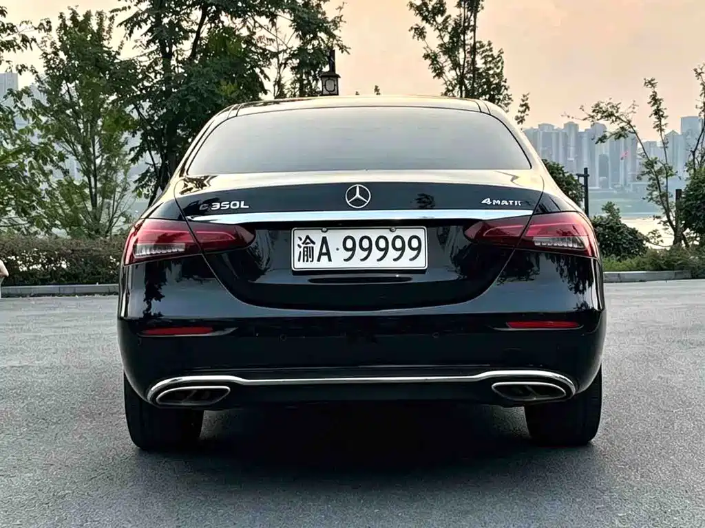 Mercedes-Benz E-Class — миниатюра 8