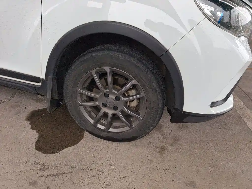 Geely Vision X3 — миниатюра 24