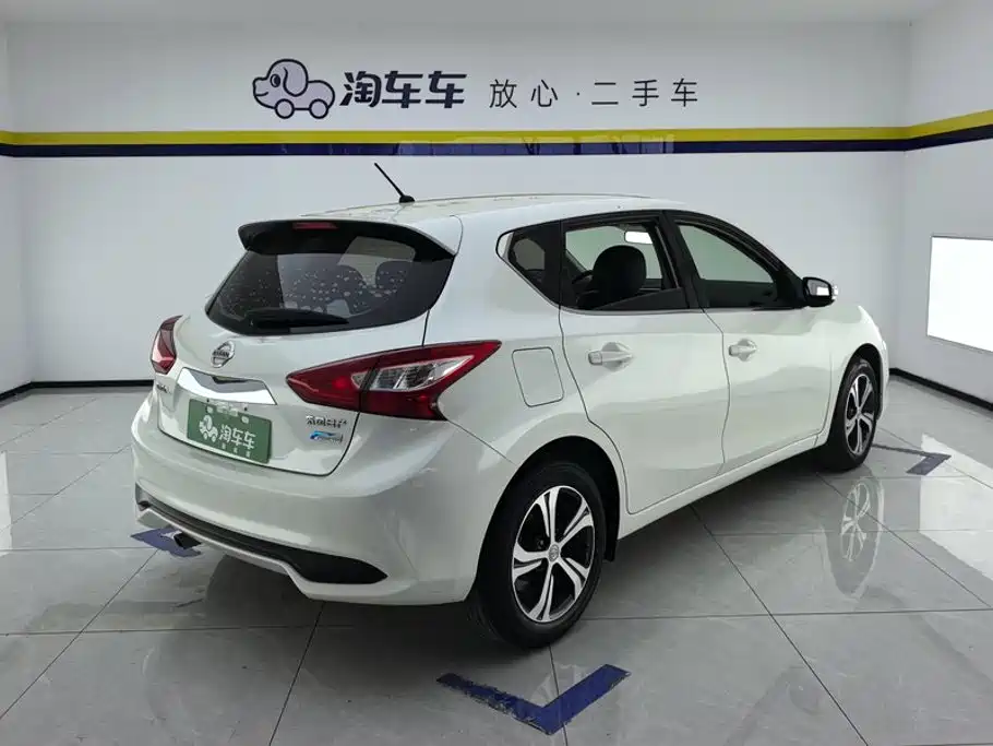 Nissan Tiida — миниатюра 3
