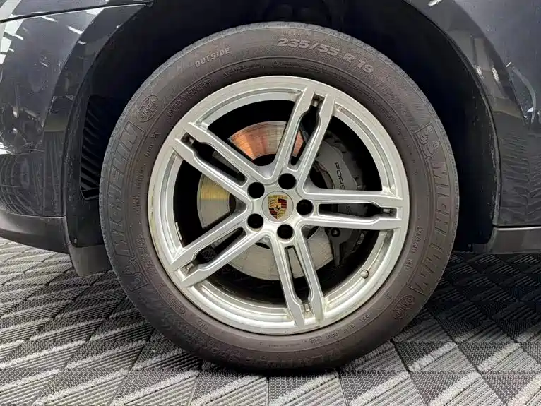 Porsche Macan — миниатюра 8