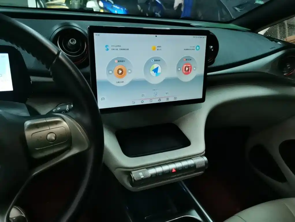 BYD Dolphin — миниатюра 13