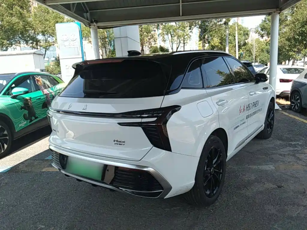 Hongqi Hongqi HS3 PHEV — миниатюра 7