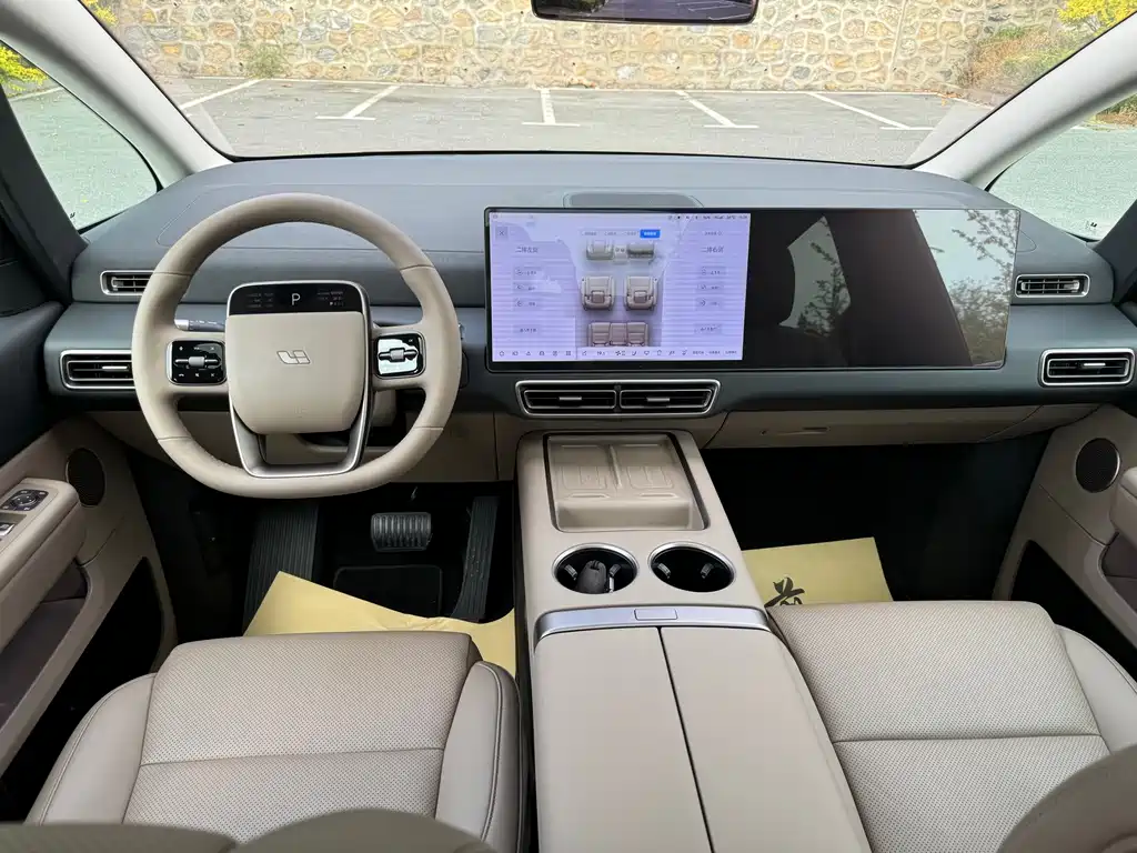 Li Auto Li MEGA — миниатюра 4