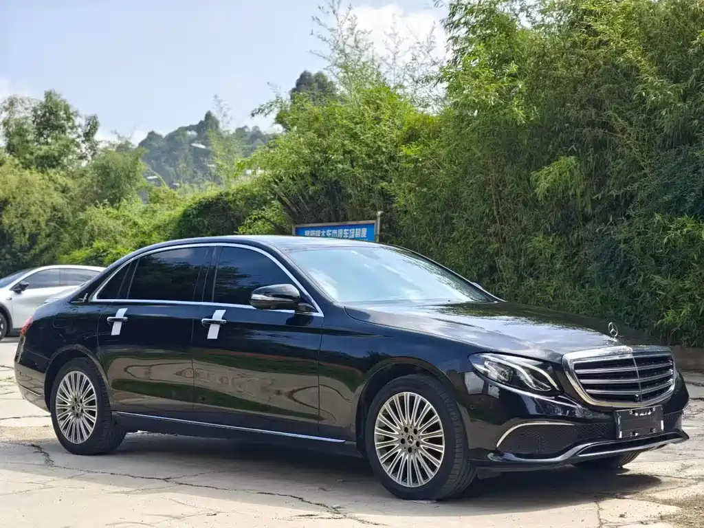 Mercedes-Benz E-Class E 2020 E 300 L Fashion