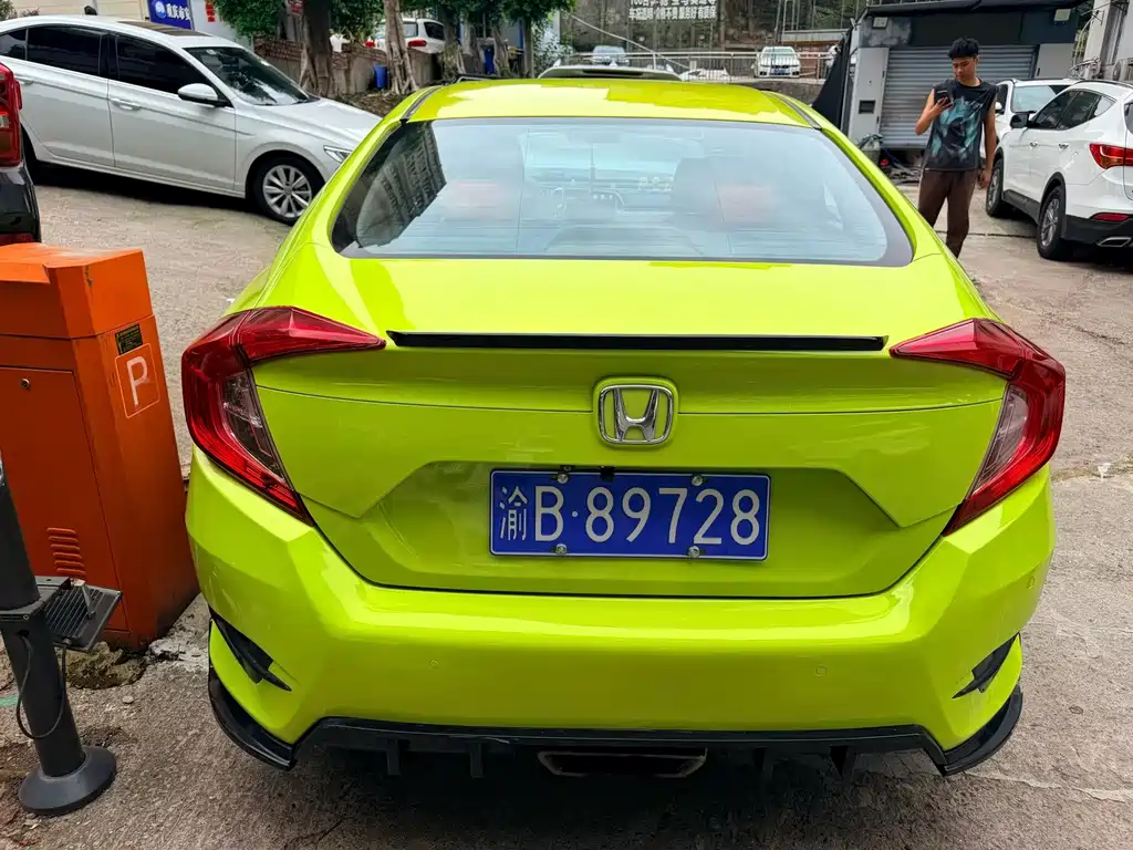 Honda Civic — миниатюра 8