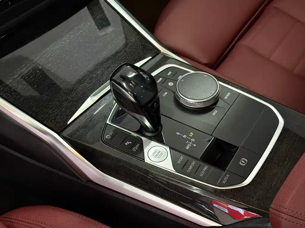 BMW 3 Series — миниатюра 12