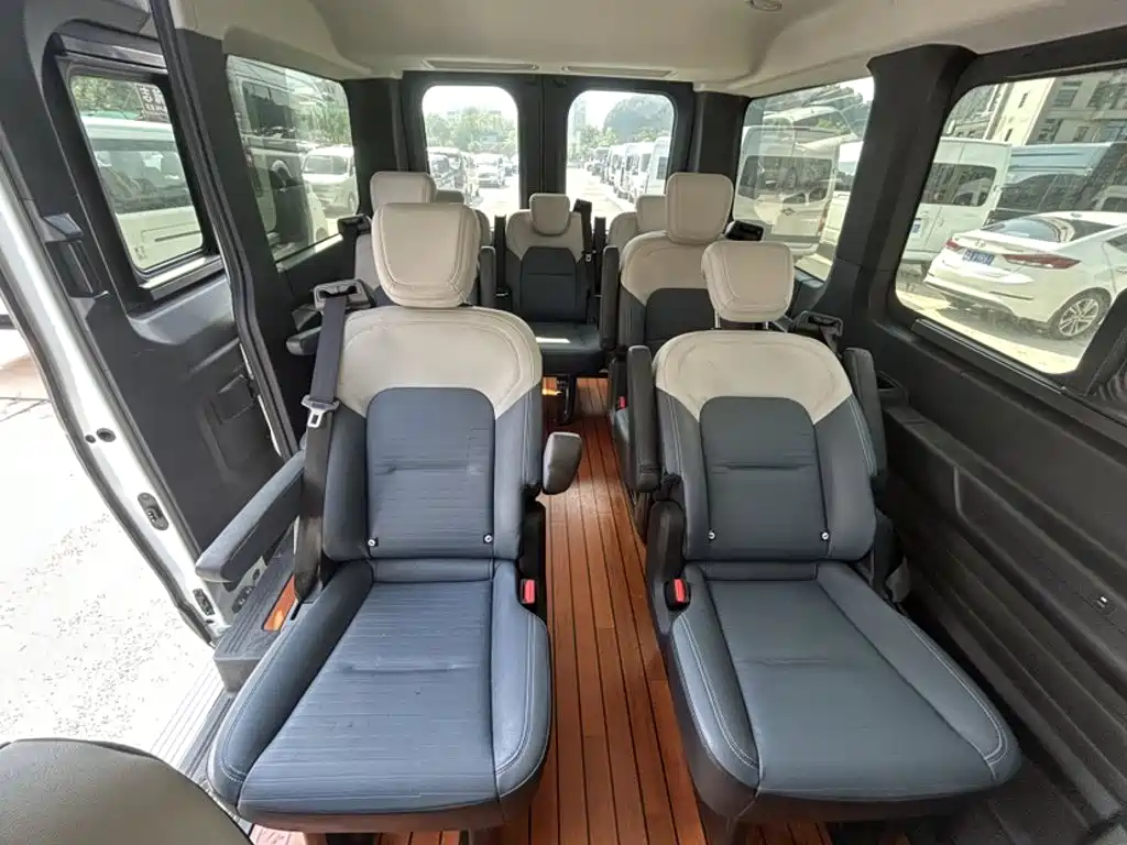 Ford E-Transit — миниатюра 4