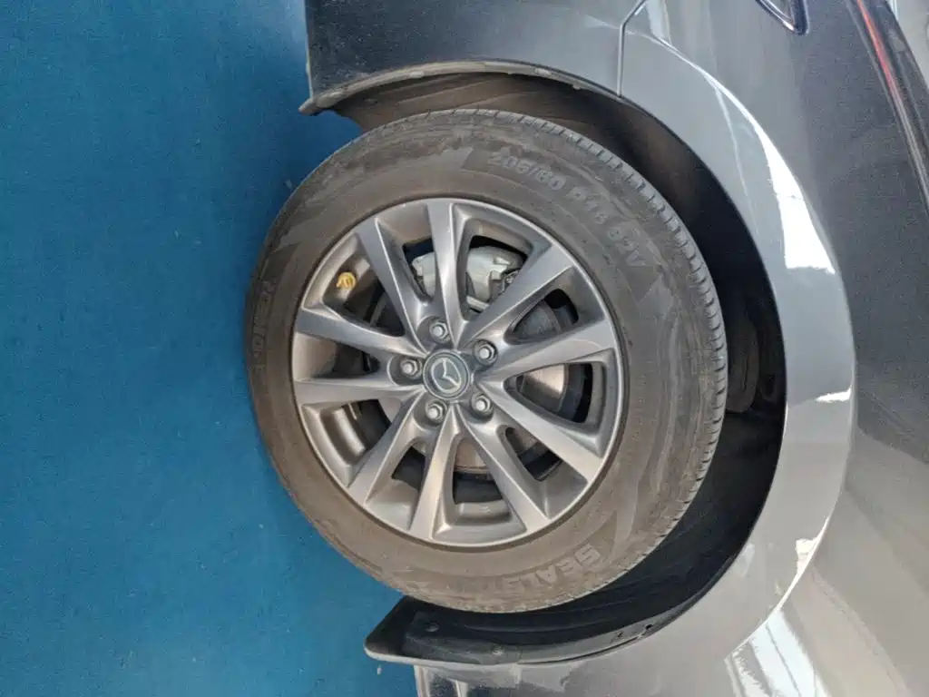 Mazda 3 Axela — миниатюра 23