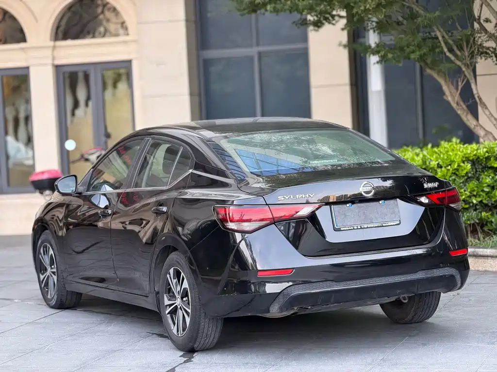 Nissan Sylphy 2021 1.6L XL CVT Enjoy