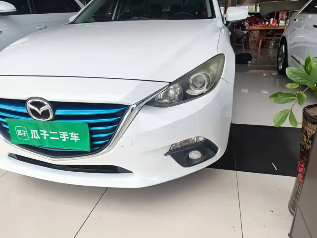Mazda 3 Axela — миниатюра 18