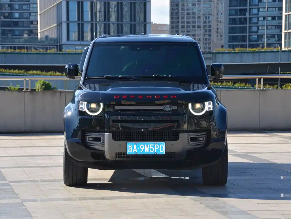 Land Rover Land Rover Defender 2023 110 5.0T V8
