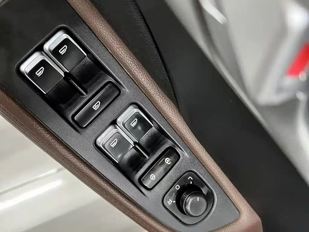 Geely Vision — миниатюра 15