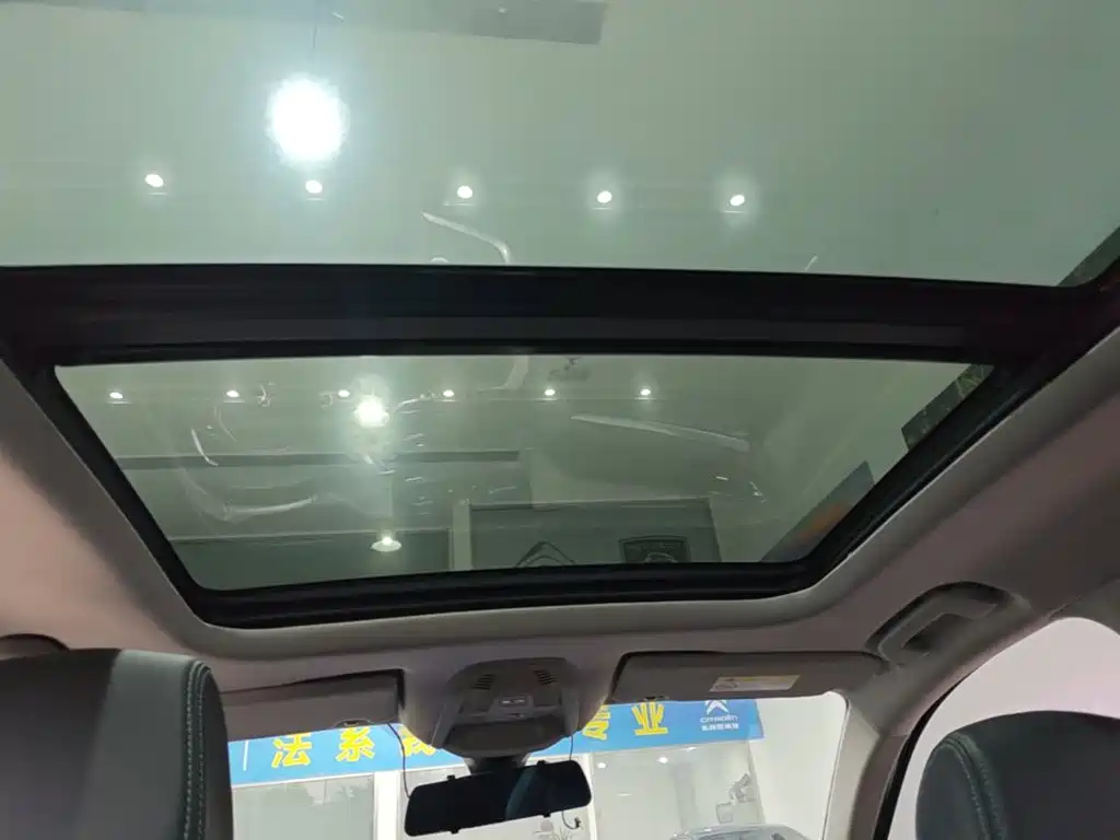 Peugeot 4008 — миниатюра 18