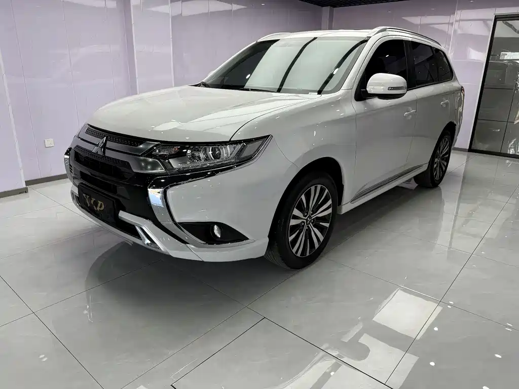 Mitsubishi Outlander 2021