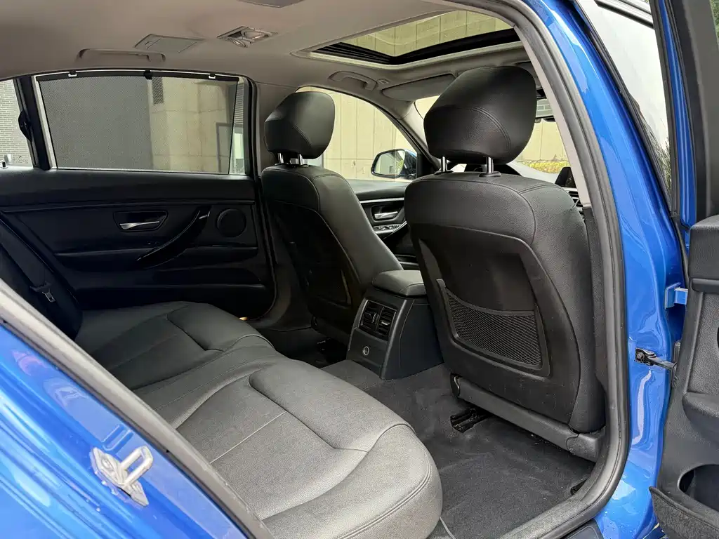 BMW 3 Series — миниатюра 10