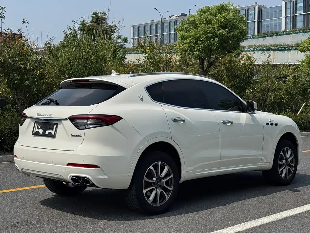Maserati Levante — миниатюра 14
