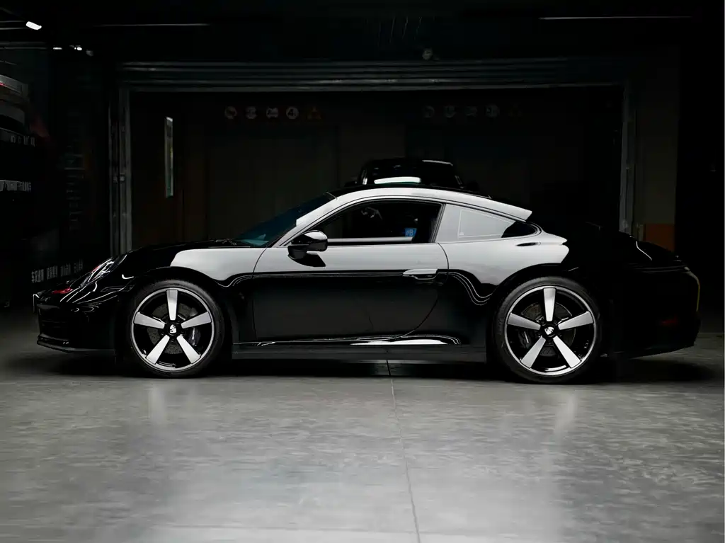 Porsche 911 2025 Carrera 3.0T