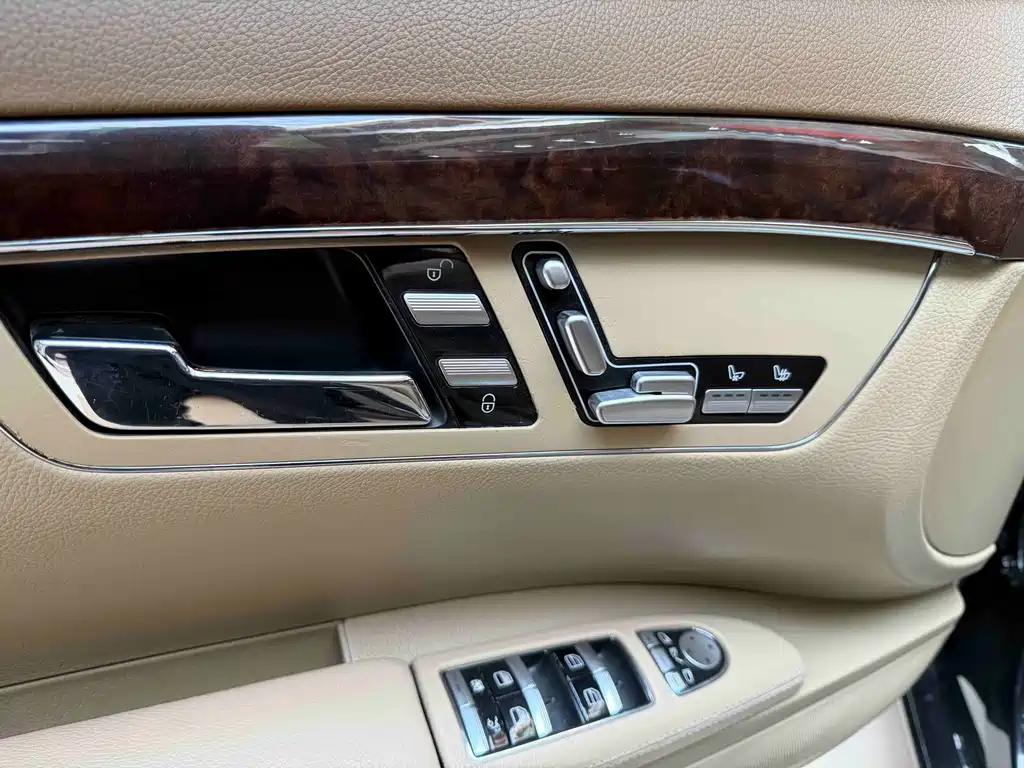Mercedes-Benz S-Class — миниатюра 9