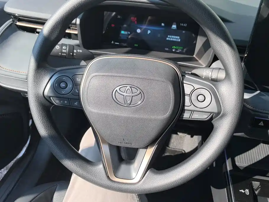 Toyota Corolla — миниатюра 15