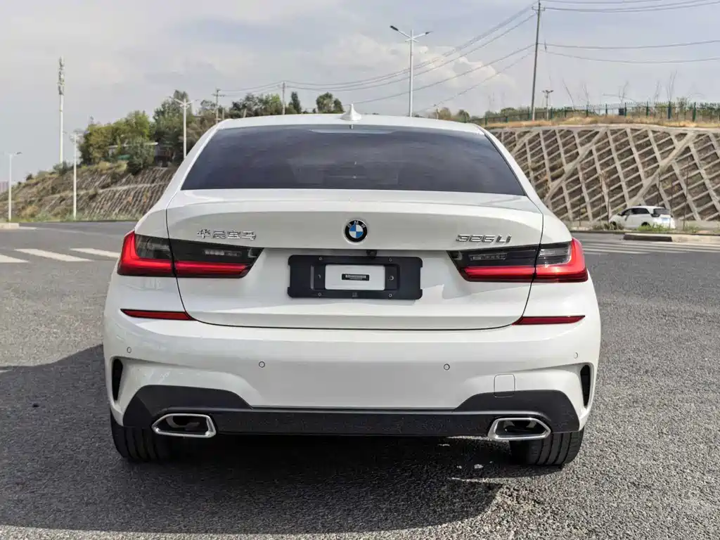 BMW 3 Series — миниатюра 5