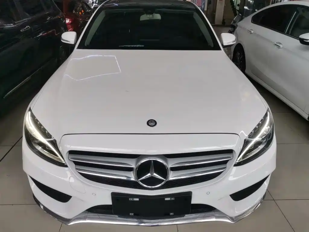 Mercedes-Benz C-Class — миниатюра 3