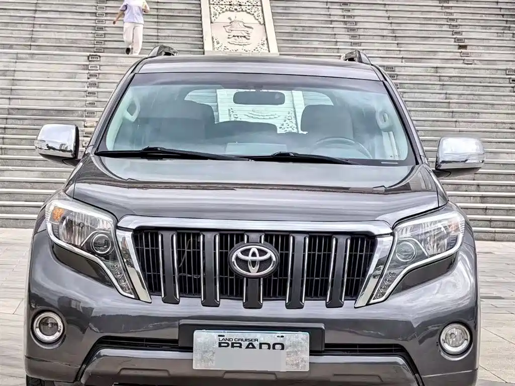Toyota Land Cruiser Prado 2014 2.7L AT Standard