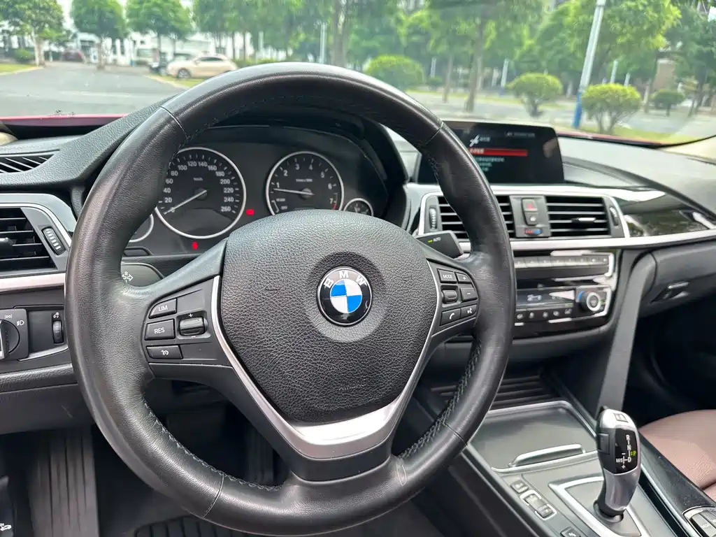 BMW 3 Series — миниатюра 15