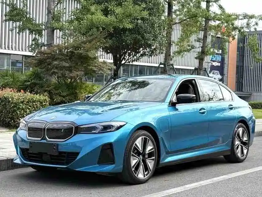 BMW i3 2024 eDrive 40 L Night Sport Package
