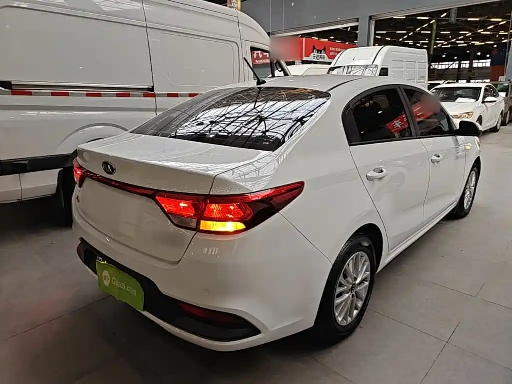 Kia K2 — миниатюра 7