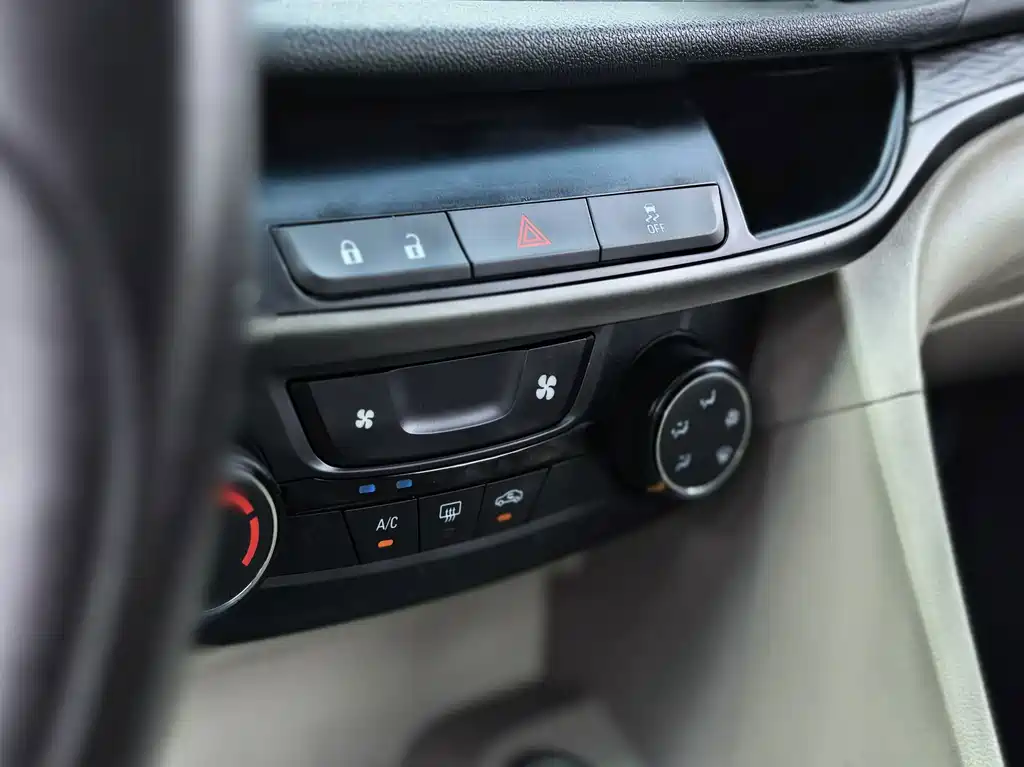 Buick Excelle — миниатюра 19