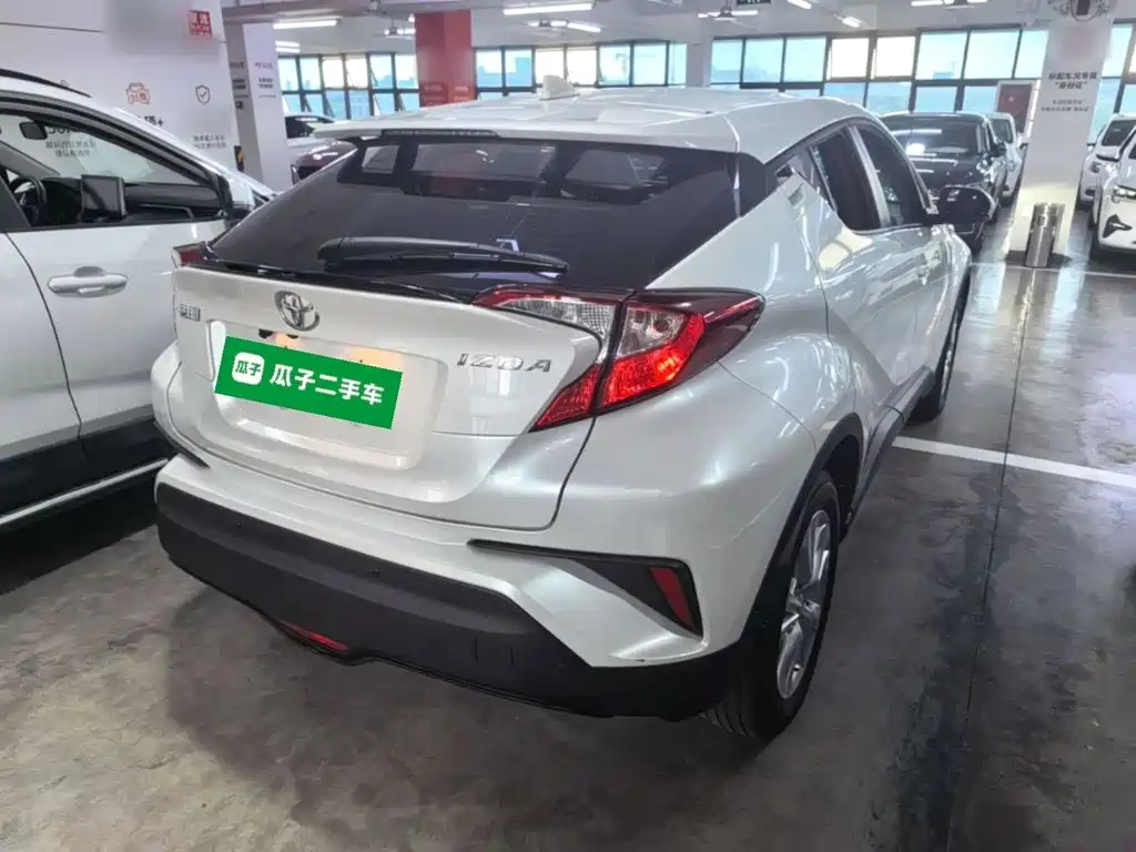 Toyota IZOA — миниатюра 7