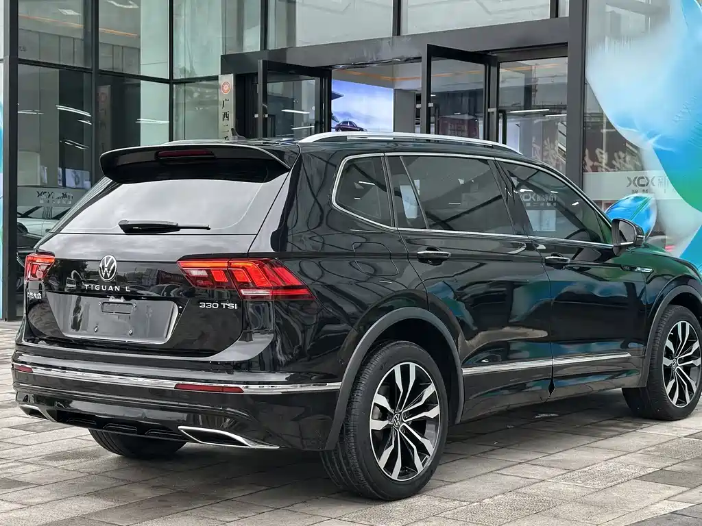 Volkswagen Tiguan L L 2021 330TSI AT R-Line