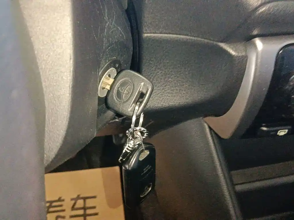 Toyota Yaris L — миниатюра 9