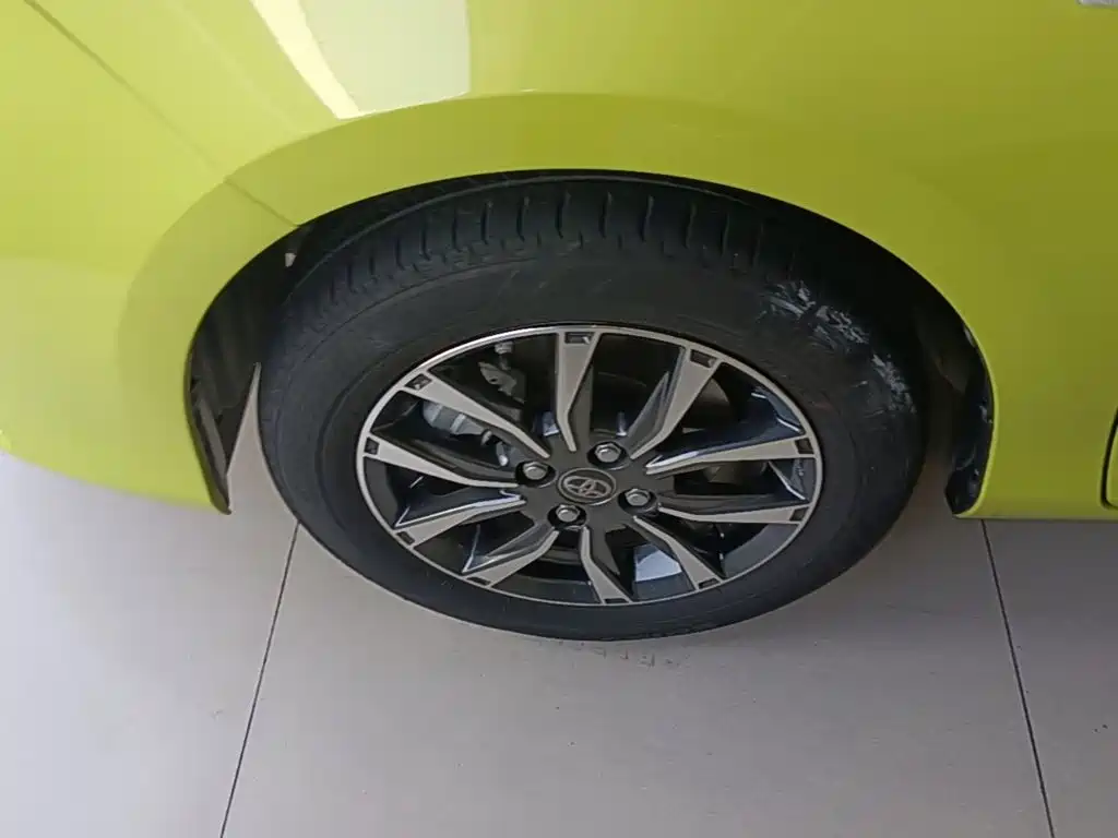 Toyota Yaris L — миниатюра 23