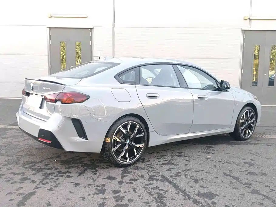 BMW 2 Series — миниатюра 5