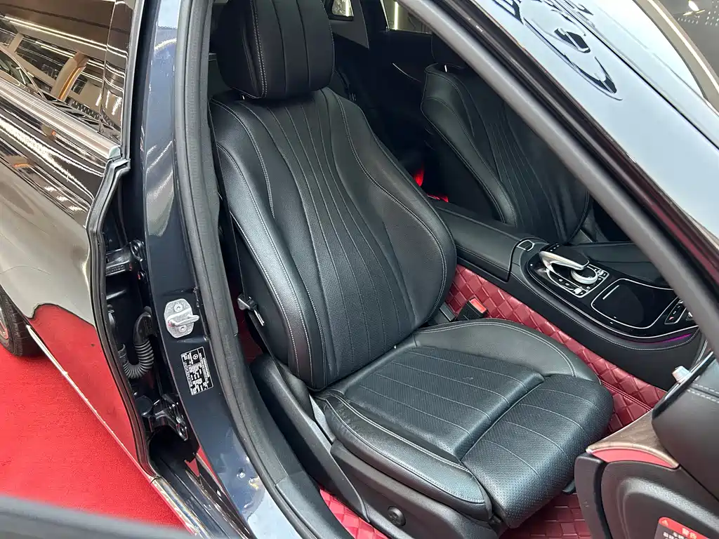 Mercedes-Benz E-Class — миниатюра 36