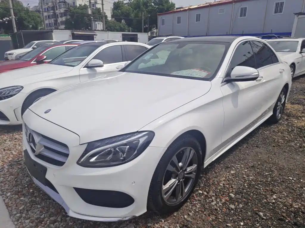 Mercedes-Benz C-Class — миниатюра 2