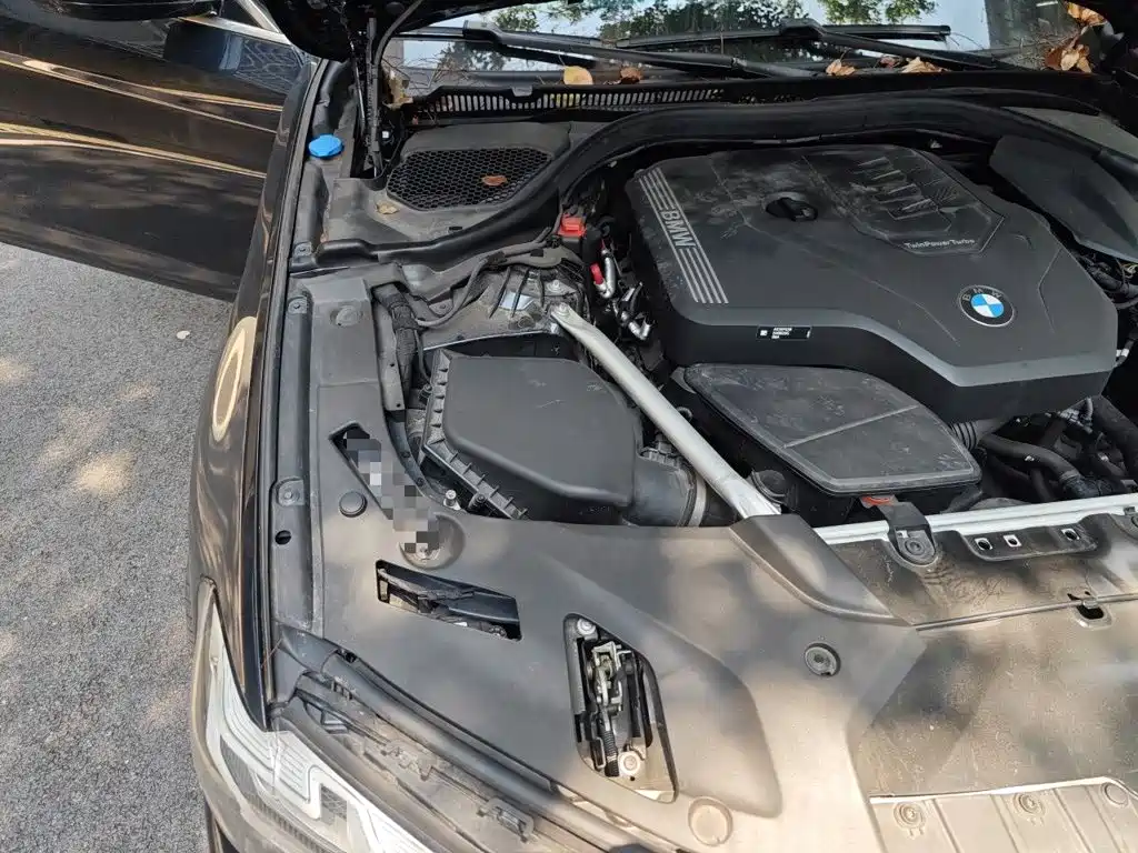 BMW 5 Series — миниатюра 21