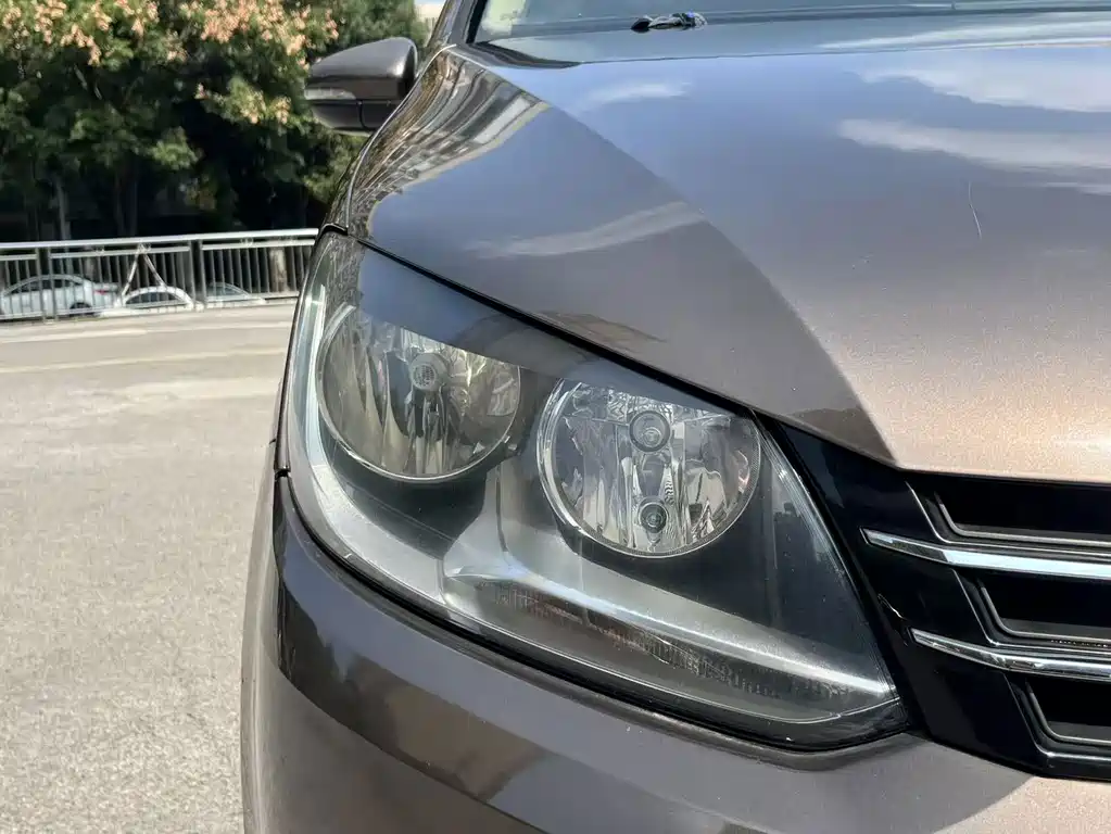 Volkswagen Touran — миниатюра 14
