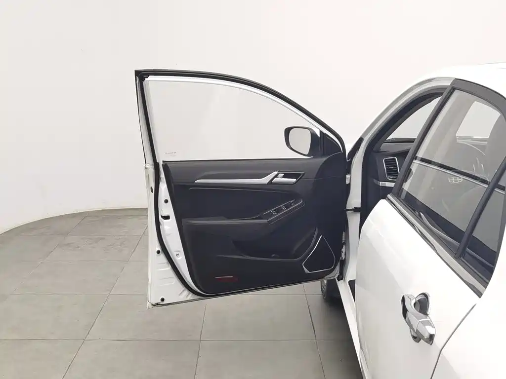 Geely Vision — миниатюра 8