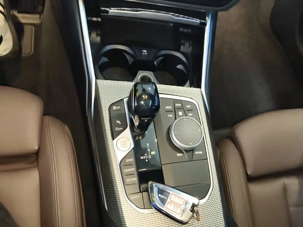 BMW 3 Series — миниатюра 14