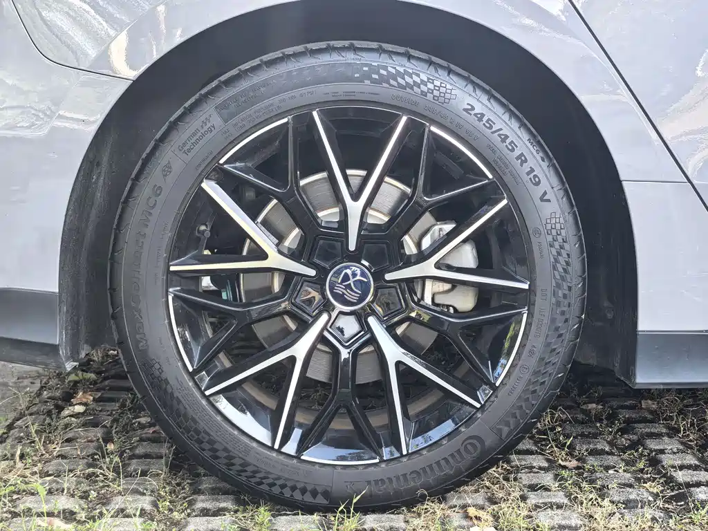 BYD Han — миниатюра 5