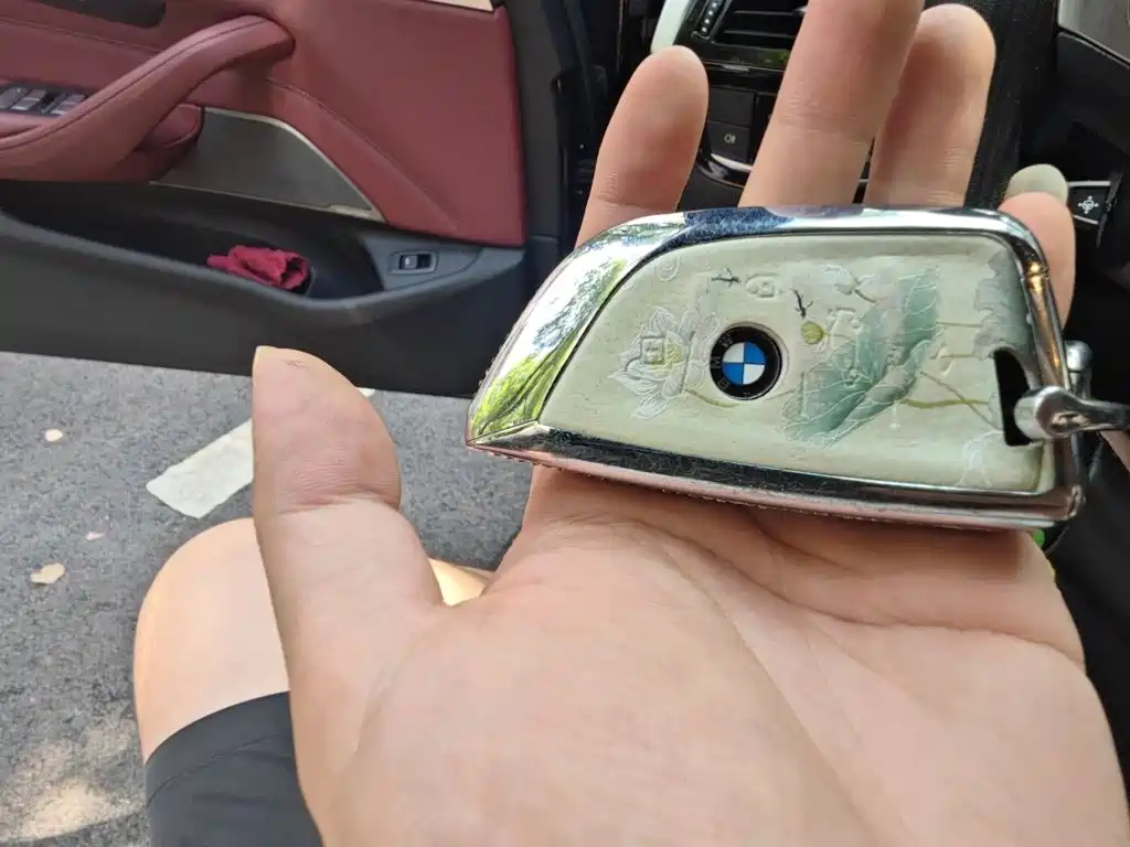 BMW 5 Series — миниатюра 12