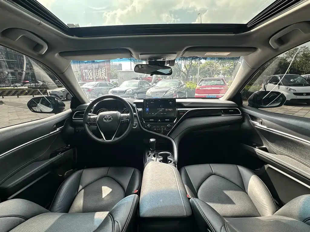 Toyota Camry — миниатюра 15